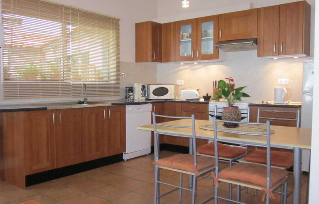 Banda Do Sol Self Catering Cottages Estreito Da Calheta Room photo
