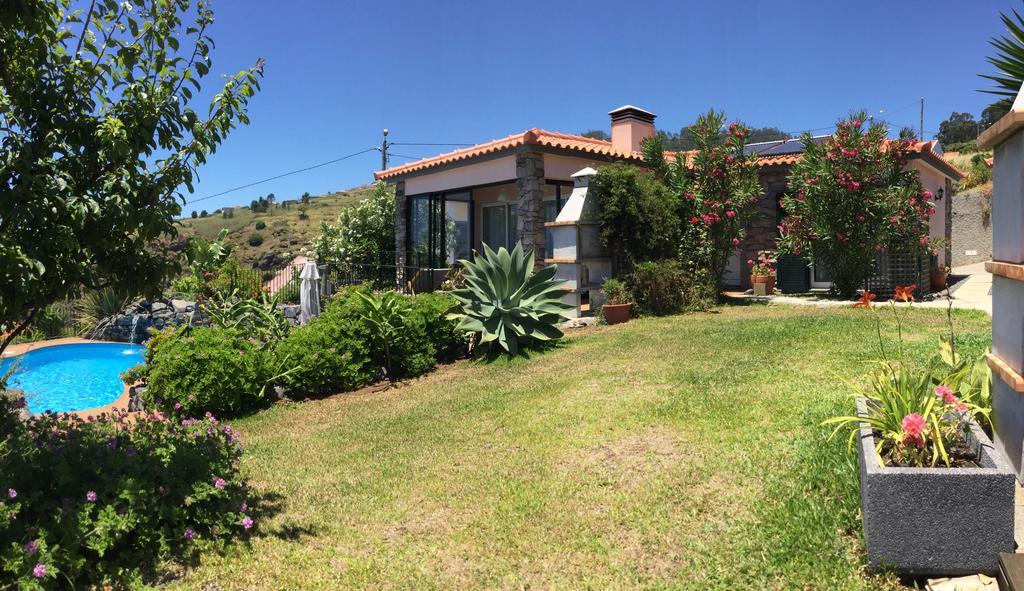 Banda Do Sol Self Catering Cottages Estreito Da Calheta Exterior photo