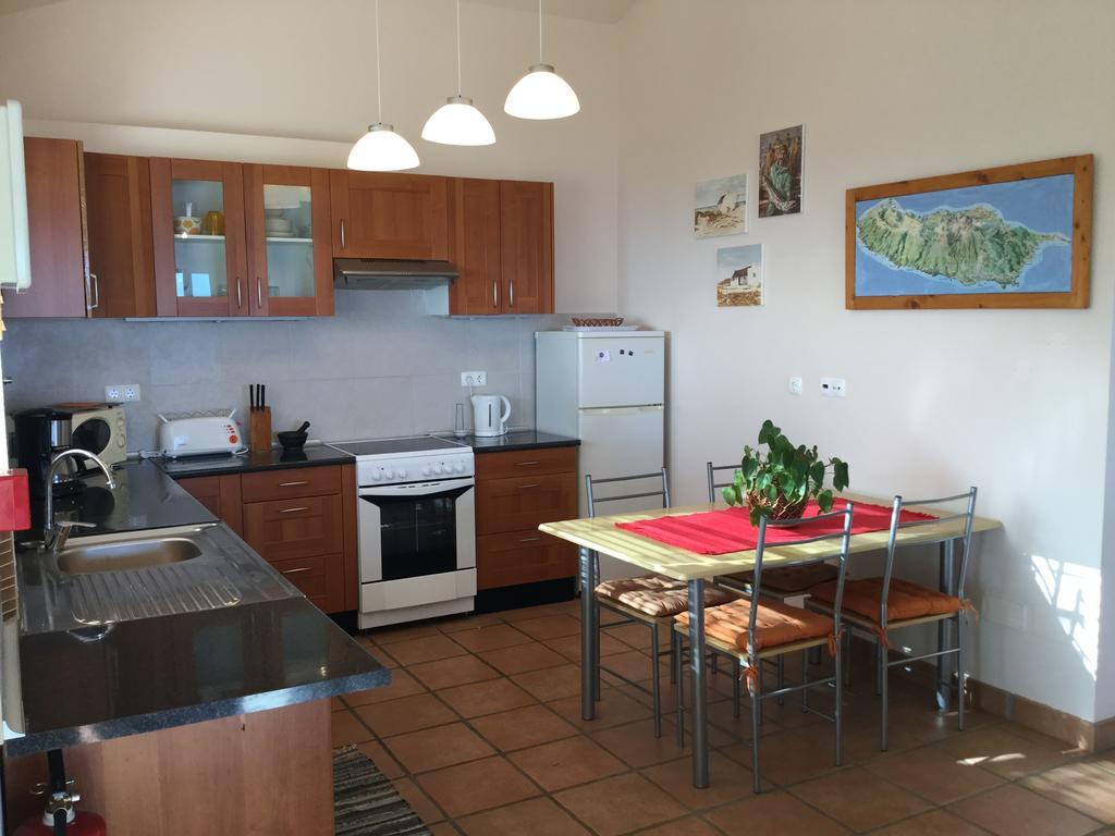 Banda Do Sol Self Catering Cottages Estreito Da Calheta Exterior photo