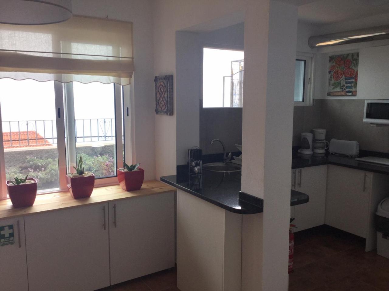 Banda Do Sol Self Catering Cottages Estreito Da Calheta Exterior photo